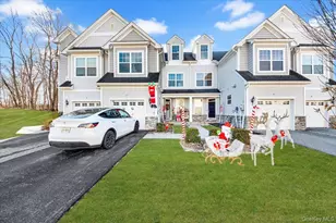 4 Kless Ct, Middletown, NY 10940 - Photo 3