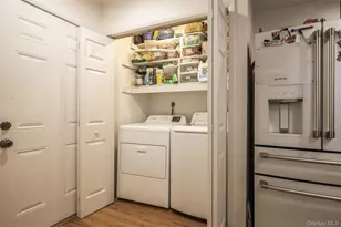 205 Haddon Hollow Ct, Middle Island, NY 11953 - Photo 7