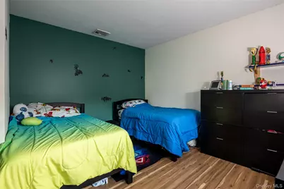 205 Haddon Hollow Court, Middle Island, NY 11953 - Photo 11