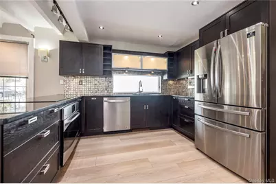 20 Oldwood Road #1st Floor, Port Washington, NY 11050 - Photo 7