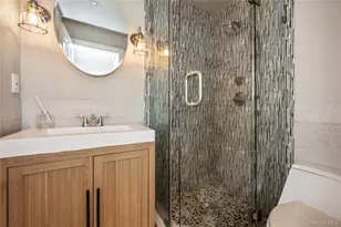 20 Oldwood Rd, Port Washington, NY 11050 - Photo 13