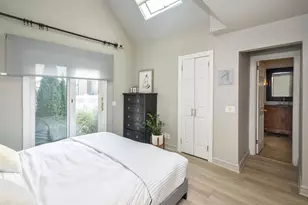 20 Oldwood Rd, Port Washington, NY 11050 - Photo 11