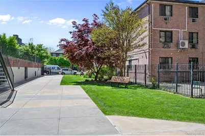 14350 Hoover Avenue #505, Briarwood, NY 11435 - Photo 9