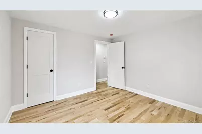 64 S Montgomery Street, Valley Stream, NY 11580 - Photo 35