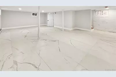 64 S Montgomery Street, Valley Stream, NY 11580 - Photo 41