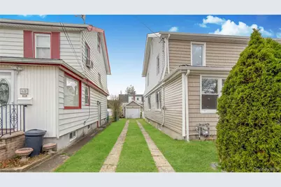 64 S Montgomery Street, Valley Stream, NY 11580 - Photo 43