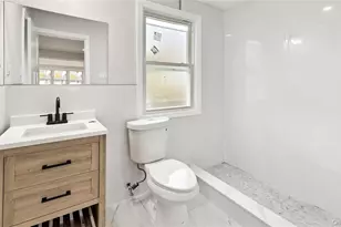 64 S Montgomery St, Valley Stream, NY 11580 - Photo 23