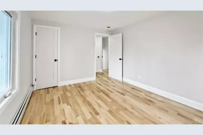 64 S Montgomery Street, Valley Stream, NY 11580 - Photo 33