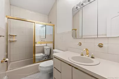 157 N Alleghany Avenue, Lindenhurst, NY 11757 - Photo 11