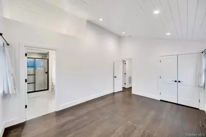 10 Shinnecock Lane, Hampton Bays, NY 11946 - Photo 23