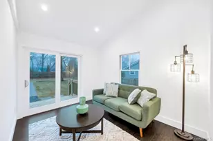 10 Shinnecock Ln, Hampton Bays, NY 11946 - Photo 13