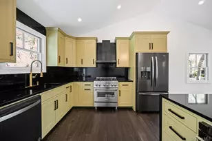 10 Shinnecock Ln, Hampton Bays, NY 11946 - Photo 15