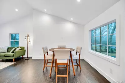 10 Shinnecock Lane, Hampton Bays, NY 11946 - Photo 19