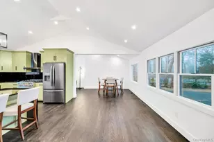 10 Shinnecock Ln, Hampton Bays, NY 11946 - Photo 17