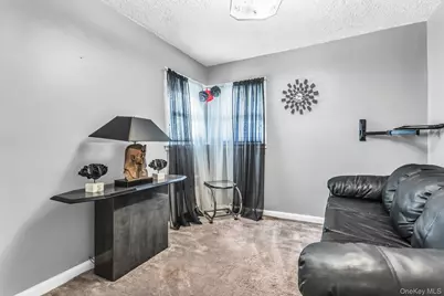 946 Bard Road, Westbury, NY 11590 - Photo 11