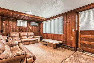 946 Bard Rd, Westbury, NY 11590 - Photo 13