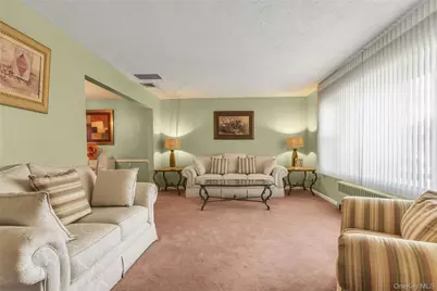 946 Bard Road, Westbury, NY 11590 - Photo 3