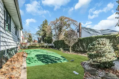 946 Bard Road, Westbury, NY 11590 - Photo 17