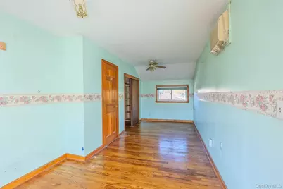 17 Andrew Avenue, Islip Terrace, NY 11752 - Photo 25