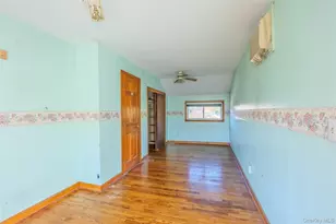 17 Andrew Ave, Islip Terrace, NY 11752 - Photo 25