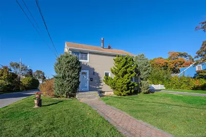 17 Andrew Avenue, Islip Terrace, NY 11752 - Photo 3