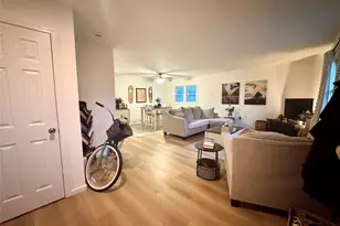 542 E Pine St, Long Beach, NY 11561 - Photo 5