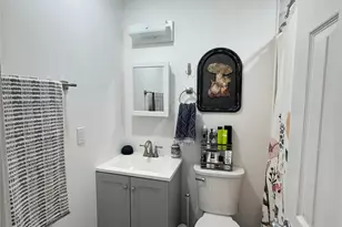 542 E Pine St, Long Beach, NY 11561 - Photo 9