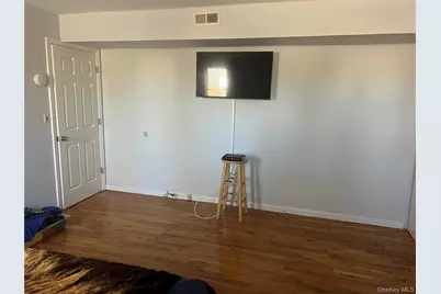 301 Artist Lake Drive, Middle Island, NY 11953 - Photo 21