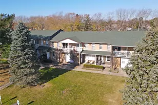 301 Artist Lake Dr, Middle Island, NY 11953 - Photo 3