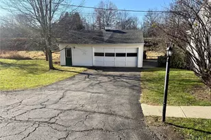 647 S Drury Ln, Rock Tavern, NY 12549 - Photo 15