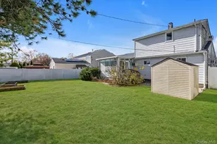 6 Karen Ave, Plainview, NY 11803 - Photo 23