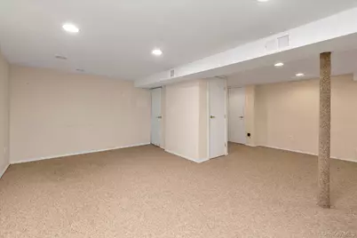 6 Karen Avenue, Plainview, NY 11803 - Photo 19