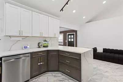 84 Rosedale Road, Woodmere, NY 11581 - Photo 11