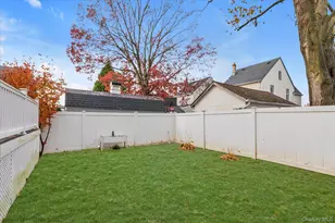 29 Orleans Rd, Valley Stream, NY 11581 - Photo 17