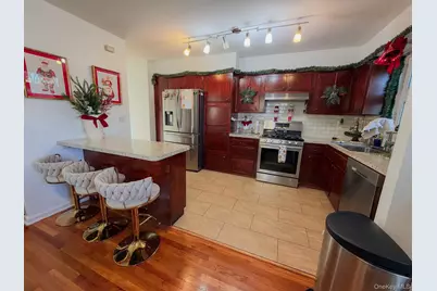 1110 Clarence Avenue, Bronx, NY 10465 - Photo 11