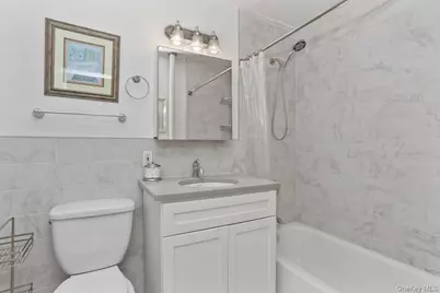 604 Tompkins #10-C, Mamaroneck, NY 10543 - Photo 11