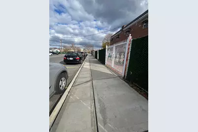 2866 Dewey Avenue, Bronx, NY 10465 - Photo 3