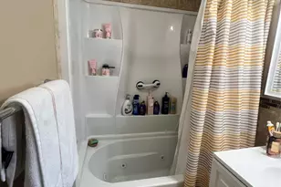 2866 Dewey Ave, Bronx, NY 10465 - Photo 11