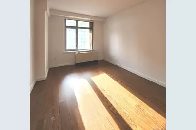 40-26 College Point Boulevard #18K, Flushing, NY 11354 - Photo 5