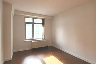 40-26 College Point Blvd, Flushing, NY 11354 - Photo 5