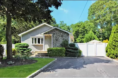 465 Wellwood Drive, Shirley, NY 11967 - Photo 1