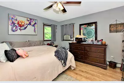 465 Wellwood Drive, Shirley, NY 11967 - Photo 7