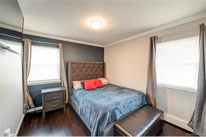 27 Manchester Road, Huntington, NY 11743 - Photo 9