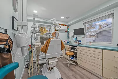 26 W 11th Street, Huntington Station, NY 11746 - Photo 15