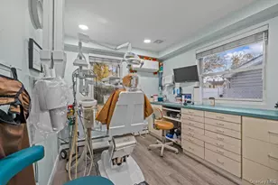 26 W 11th St, Huntington Station, NY 11746 - Photo 15