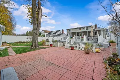 26 W 11th Street, Huntington Station, NY 11746 - Photo 33