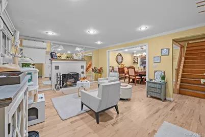 26 W 11th Street, Huntington Station, NY 11746 - Photo 5