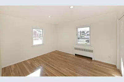 7 Stephen Drive, Farmingdale, NY 11735 - Photo 15