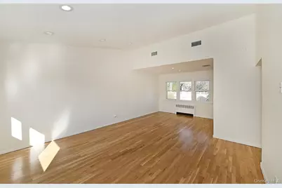 7 Stephen Drive, Farmingdale, NY 11735 - Photo 5