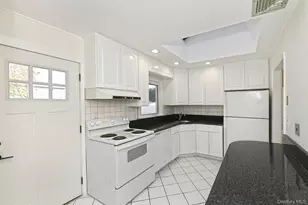 7 Stephen Dr, Farmingdale, NY 11735 - Photo 11